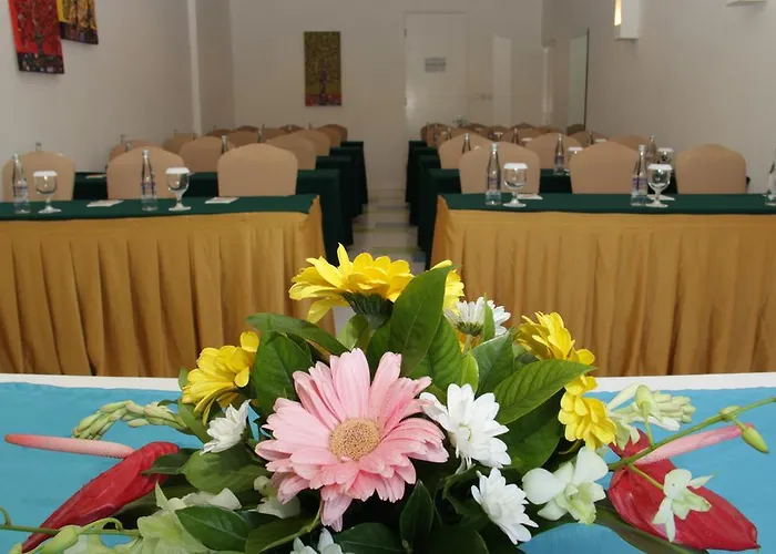 Hotel Home@36 Condotel Kuta Lombok