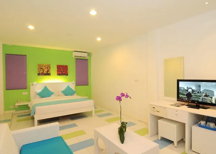 Hotel Home@36 Condotel